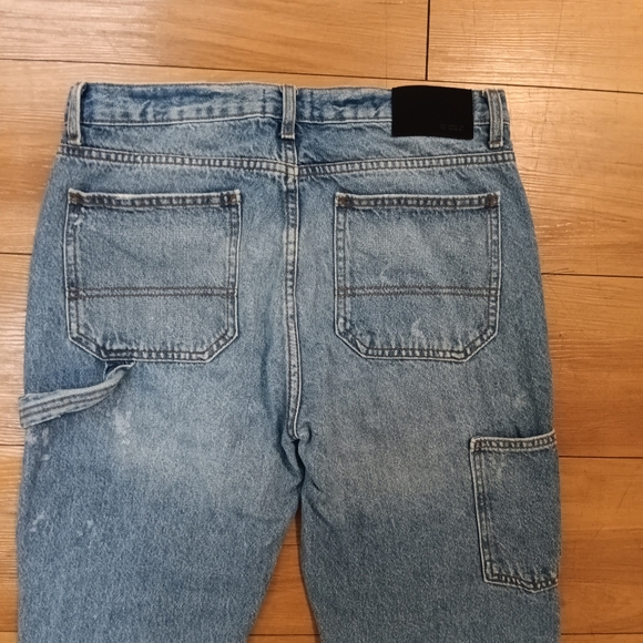 Forever 21 Distressed Jeans - Picture 4 of 8